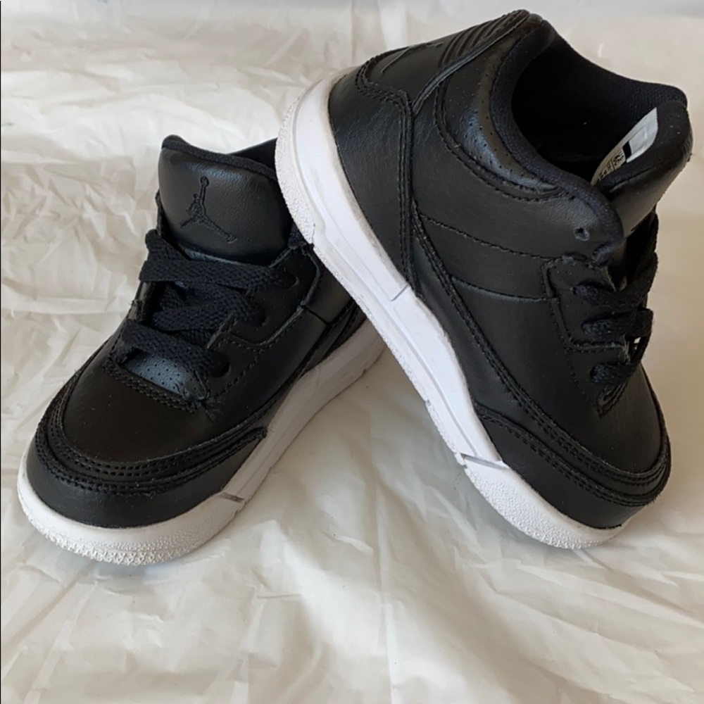 Toddler Jordans size 6